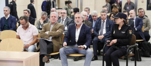 La comida enfrenta en la c&aacute;rcel a El Bigotes con Crespo y Correa.