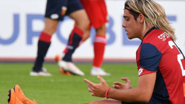 L'attaccante del Genoa, Claudio Spinelli