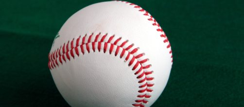 Image of a baseball. [Image Source: Tage Olsin - Wikimedia Commons]