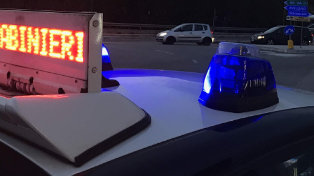 Brindisi,auto si ribalta sul cavalcavia: muore 21enne