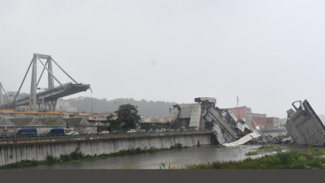 Genova, crollo del viadotto sulla A10: sale il bilancio delle vittime