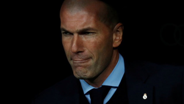 Mercato- Zidane lorgnerait sur le banc de Manchester United - yahoo.com