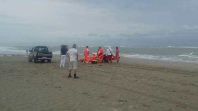 Calabria, fulmine colpisce due fratelli: sono gravi (foto di repertorio)