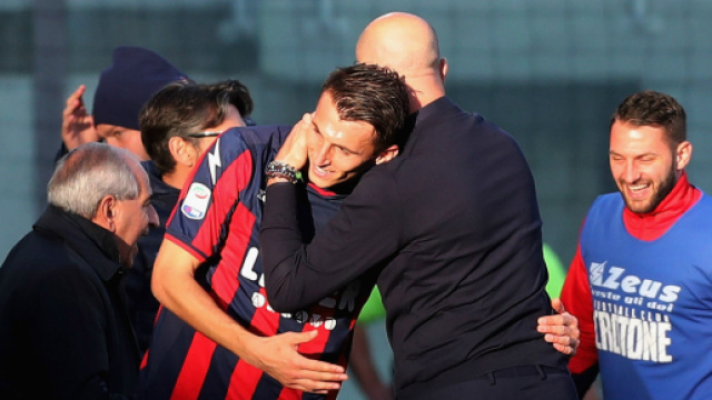 L'attaccante del Crotone, Ante Budimir.