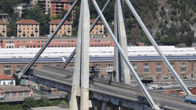 Ponte Morandi: il premier Conte e il ministro Toninelli hanno annunciato l'avvio della procedura per la decadenza della concessione.