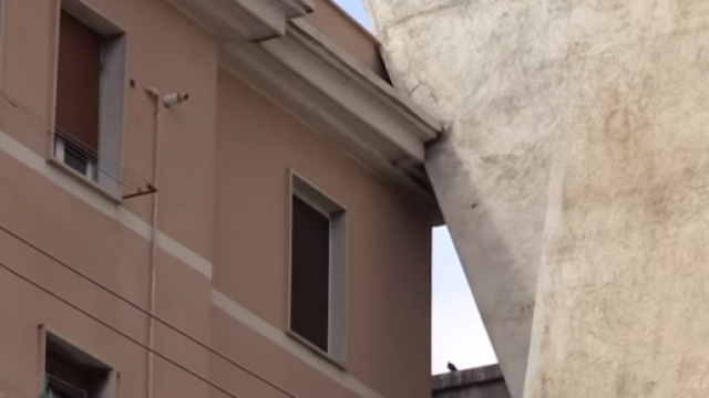 Uno dei piloni portanti del Ponte Morandi di Genova