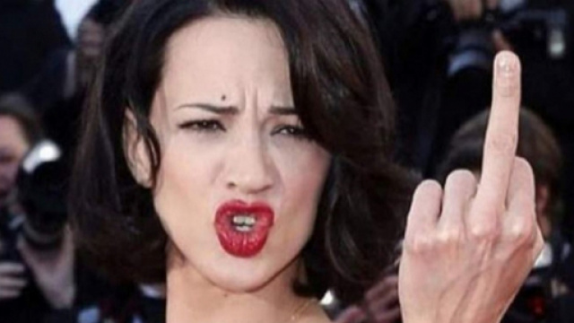 Asia Argento accusata di violenza su minore