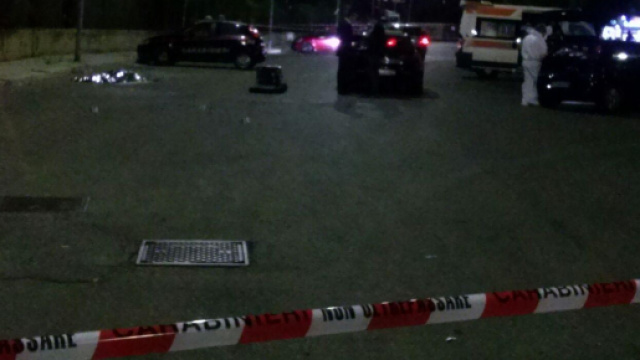 Esperia, uccide i figli di 19 e 27 anni: poi si spara