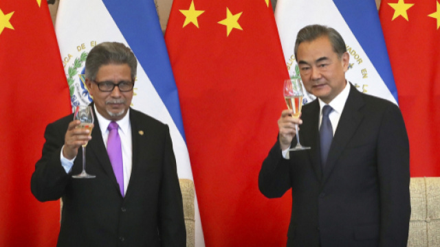 Le Salvador devient le nouvel alli&eacute; de la Chine