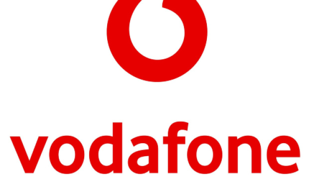 Vodafone, offerta a 7 euro per gli ex clienti: Iliad risponde