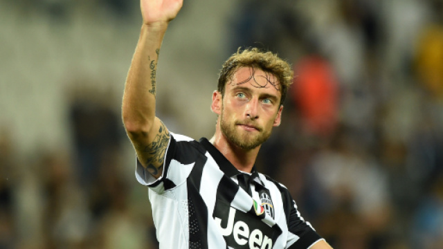 Claudio Marchisio saluta i tifosi bianconeri