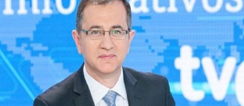 El director de Telediario, Pedro Carre&ntilde;o ha sido destituido de TVE por orden de Bego&ntilde;a.