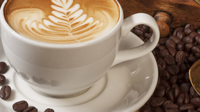 L'astinenza da caffeina pu&ograve; provocare violenti mal di testa e stanchezza fisica e mentale, ma il caff&egrave; avrebbe anche propriet&agrave; analgesiche