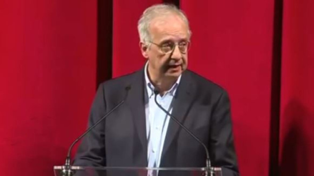 Walter Veltroni &egrave; intervenuto sulla questione politica italiana.