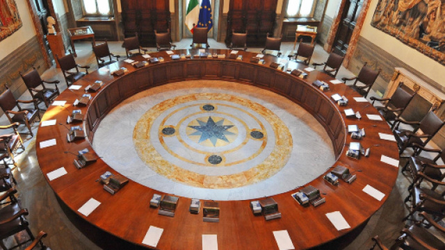 La riforma delle pensioni e difficile e rischia di dividere l'Esecutivo.