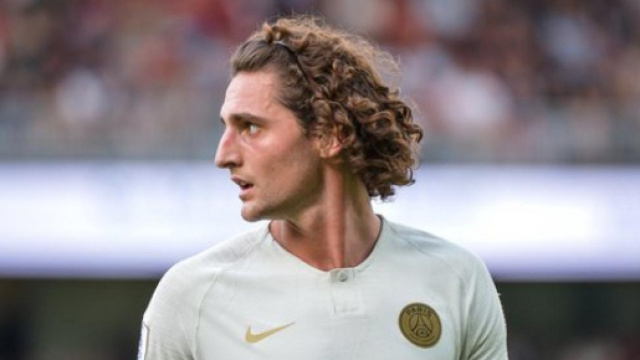 Manchester City vient de s'immiscer dans le dossier Rabiot, alors que le joueur n'a toujours pas prolong&eacute; avec son club.