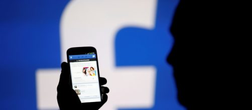 Ahora los anuncios de Facebook se podr&aacute;n enlazar directamente con WhatsApp