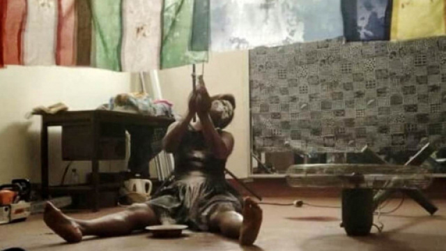 Perfomance Genie Go de Ruth Belinga Afana aux RAVY 2018 (c) Odile Pahai