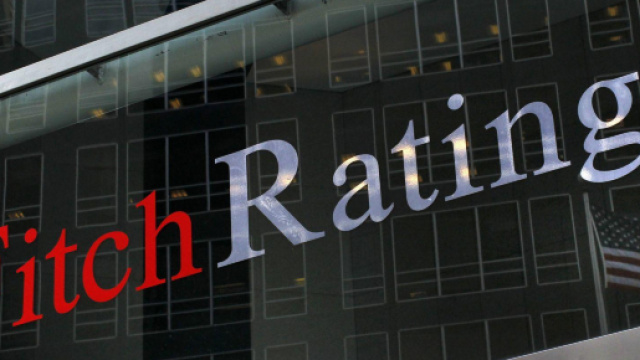 Fitch mantiene il rating ma modifica in negativo l' outlook per italia