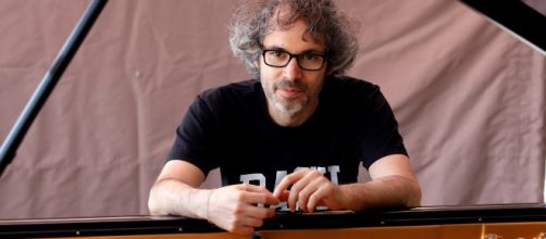 El m&uacute;sico James Rhodes pide a Pedro S&aacute;nchez m&aacute;s medidas contra los abusos a menores