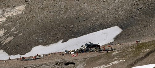 Se estrella avi&oacute;n militar de la segunda guerra mundial en Suiza y mueren 20 personas