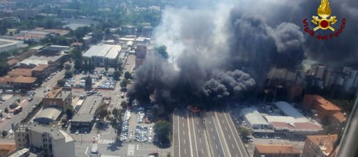 ITALIA/ Explosi&oacute;n de un cami&oacute;n cisterna deja 2 muertos y m&aacute;s de 80 heridos