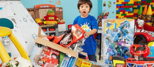 Peque&ntilde;o youtuber de 6 a&ntilde;os lanzar&aacute; su propia l&iacute;nea de juguetes