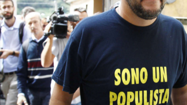 La Lega tassa gli immigrati per aiutare gli italiani