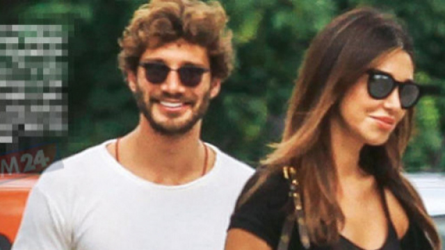 Belen e Stefano in vacanza ad Ibiza