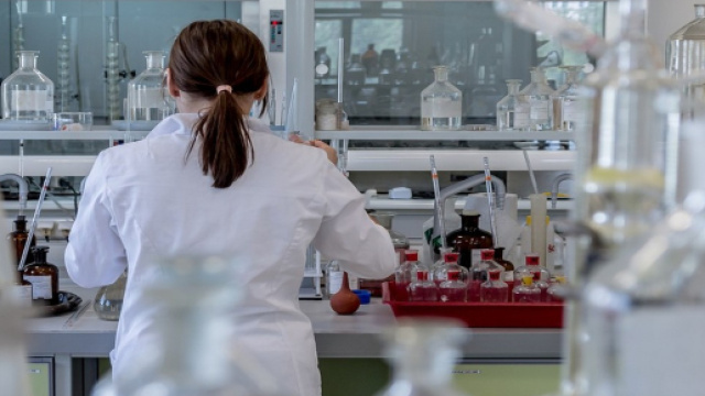 Concorsi pubblici per biologi e farmacisti.