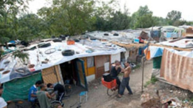 A Coltano (PI) smantellate costruzioni abusive occupate da rom noti alle forze dell'ordine.