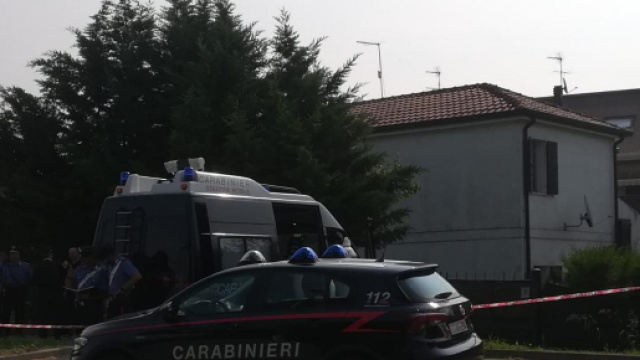 Cavarzere, donna picchiata e uccisa dal marito ai domiciliari.