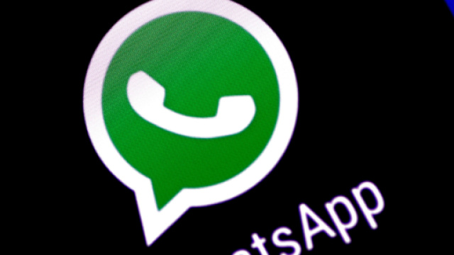 Arezzo, stop alle chat dei genitori: vietati nelle scuole i gruppi Whatsapp, la vicenda.