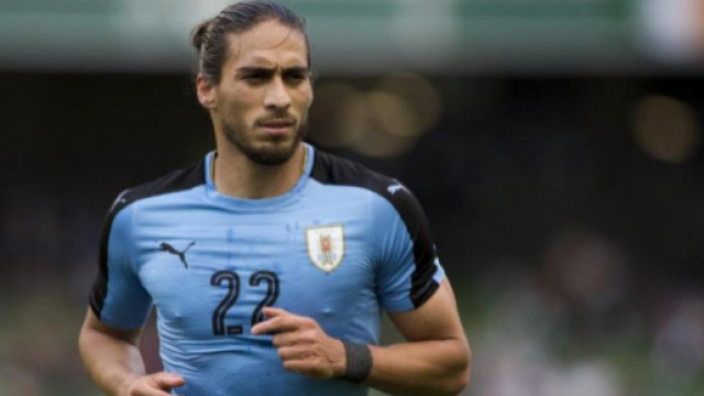 Martin Caceres a &eacute;t&eacute; propos&eacute; &agrave; l'OM, mais les dirigeants phoc&eacute;ens ont recal&eacute; le joueur de 31 ans