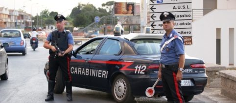 Trepuzzi, rapinatori piombano in casa di due anziani all'alba