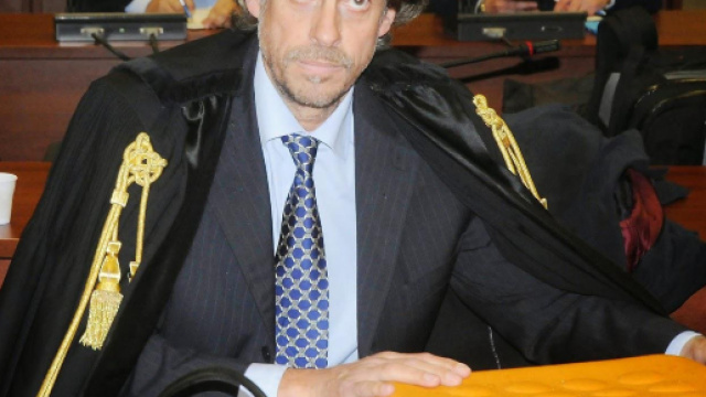 Minacce di morte al pm di Agrigento Luigi Patronaggio. Busta con proiettile, lettera minatoria e simbolo di estrema destra