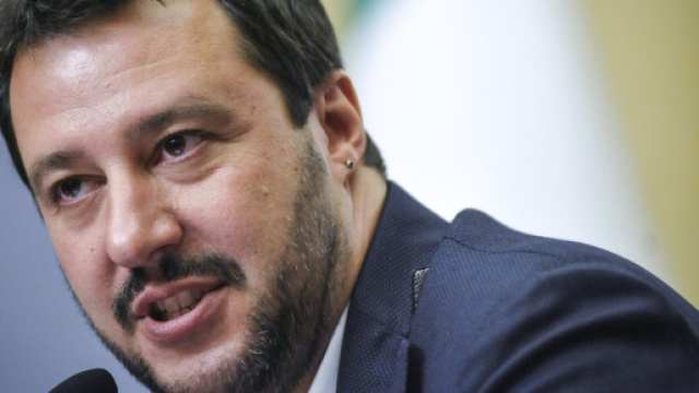 Un immigrato difende Matteo Salvini