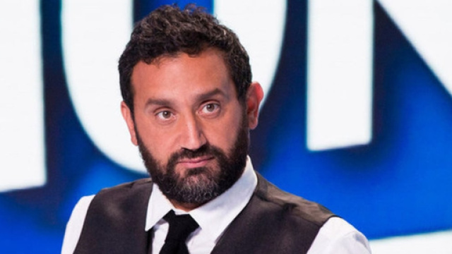 Cyril Hanouna &eacute;nerv&eacute; par TF1 p&egrave;te un plomb en direct dans TPMP.