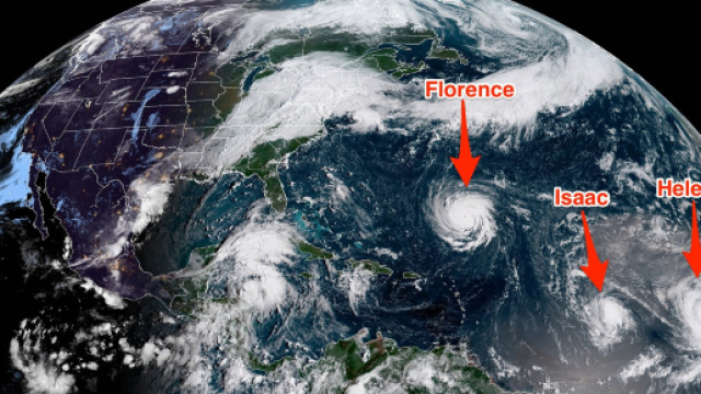 Glu uragani in formazione nell'Atlantico visti dallo spazio
