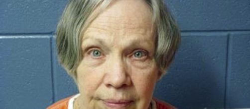 Woman who helped kidnap Elizabeth Smart to be released early. [Image Credit] YouTube - CNN