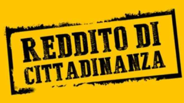 Nuova mozione sul reddito di cittadinanza da 780 euro al mese