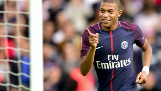 Ballon d'Or 2017 : La liste des 30 nomm&eacute;s et les favoris - Ballon ... - lefigaro.fr