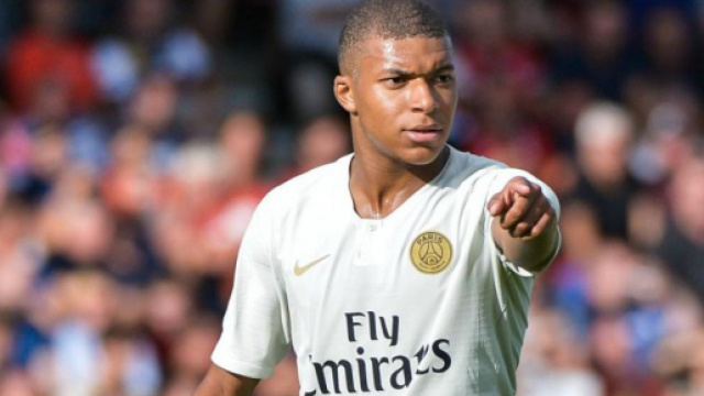 Kylian Mbapp&eacute; va manquer trois matchs du PSG &agrave; cause de son geste envers T&eacute;ji Savanier