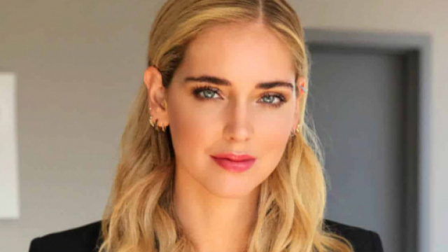 Gossip, Chiara Ferragni spiega: 'Pausa da Instagram per rigenerare mente e pelle'.