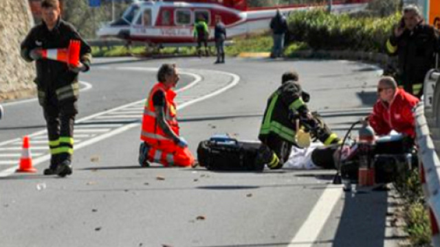 Napoli, incidente stradale mortale a Torre Annunziata - Teleclubitalia