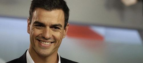Pedro S&aacute;nchez sworn-in as the first atheist prime minister of Spain - peoplespostmedia.com
