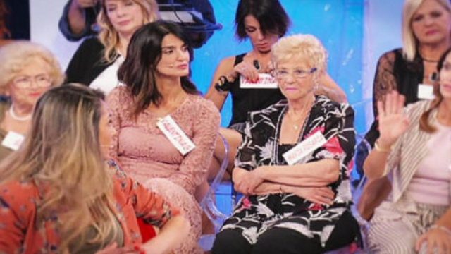 Barbara De Santi discute con Ida Platano