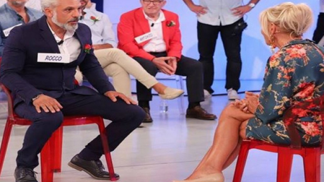 Anticipazioni Uomini e Donne, puntata di oggi: Rocco chiude con Gemma.