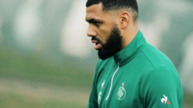 Yann M'Vila pense que l'ASSE aurait d&ucirc; faire moins d'erreurs face au PSG