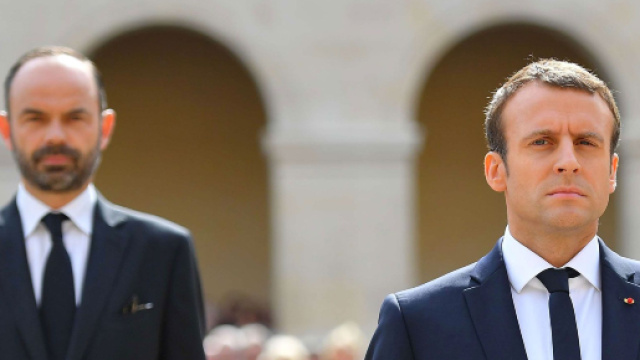 Emmanuel Macron et Edouard Philippe &agrave; la baguette pour renforcer le gouvernement